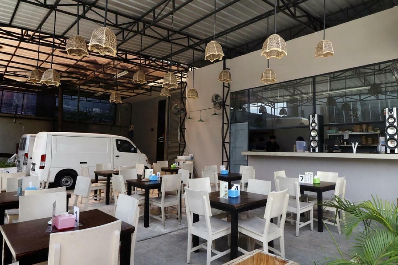 Reddoorz Plus @ Kapuk Business Park Jakarta Exterior photo